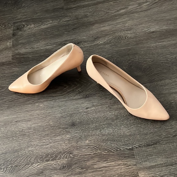 Nude Cole Haan heels - Picture 3 of 5